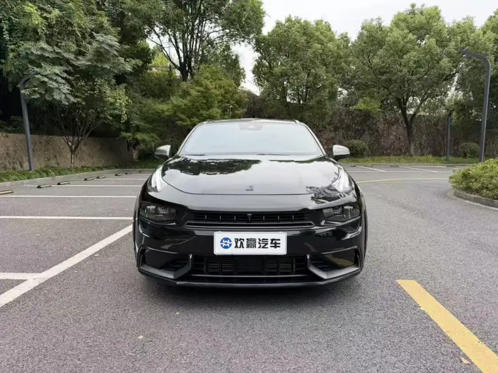 Lynk & Co 02 Hatchback 2021 Model 2.0TD Hatchback Halo – фото 2