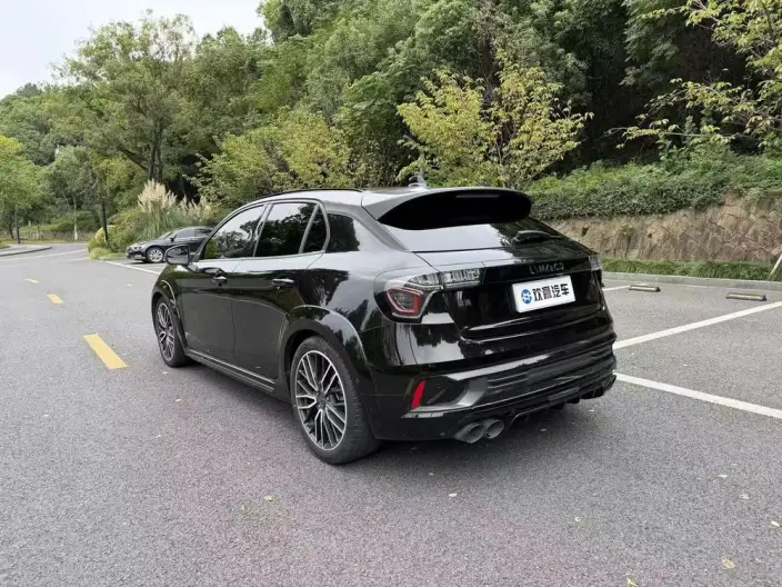 Lynk & Co 02 Hatchback 2021 Model 2.0TD Hatchback Halo – фото 4