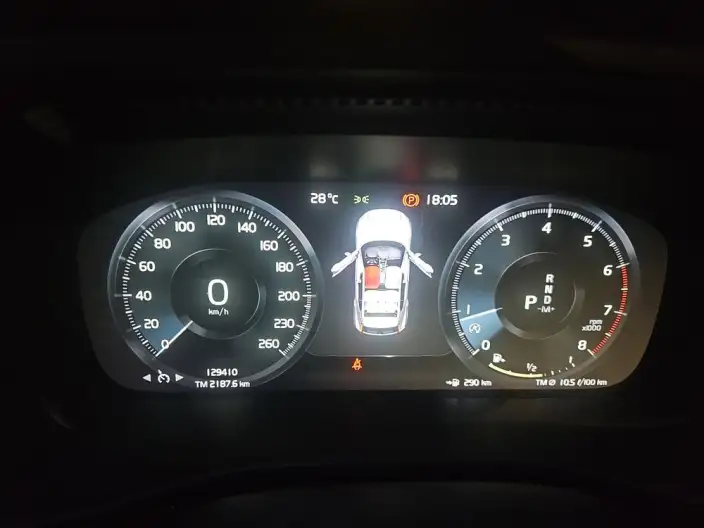 Volvo XC40 2021 Model T4 4WD Zhixing Fashion Edition – фото 6