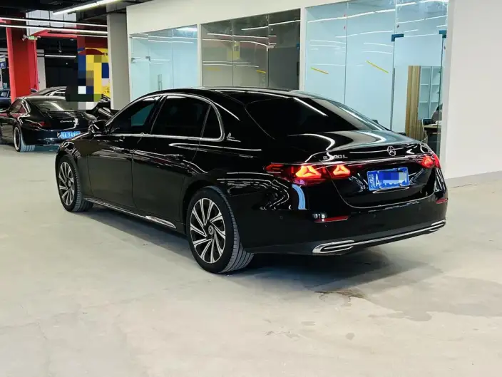 Mercedes-Benz E-Class 2025 Model E 300 L Luxury Model sedan – фото 5