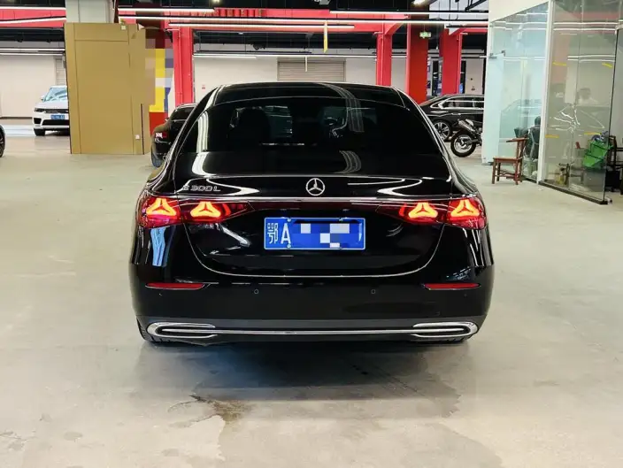 Mercedes-Benz E-Class 2025 Model E 300 L Luxury Model sedan – фото 6