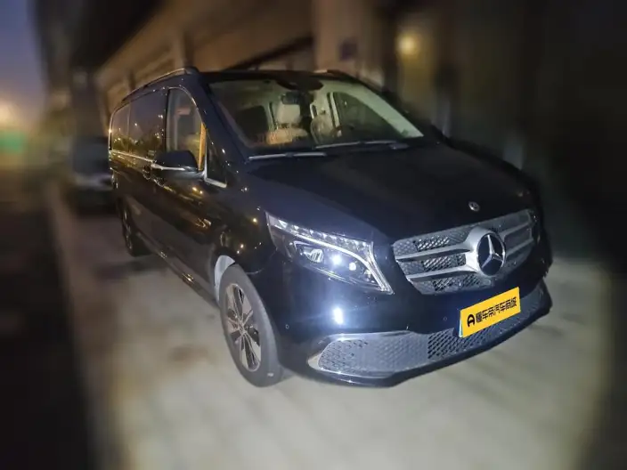 Mercedes-Benz V-Class 2022 Model V 260 L Long wheelbase Premium Edition – фото 3