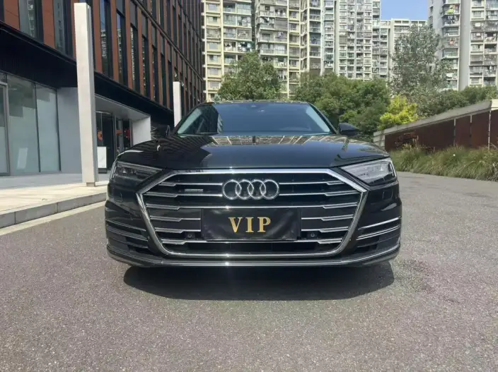 Audi A8 2021 Model A8L 50 TFSI quattro Comfort Model – фото 2