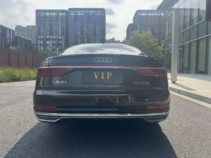 Audi A8 2021 Model A8L 50 TFSI quattro Comfort Model – фото 6