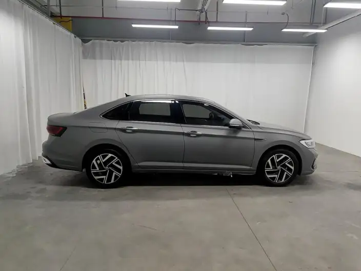 Volkswagen Sagitar 2023 Model 300TSI DSG Beyond Edition – фото 8