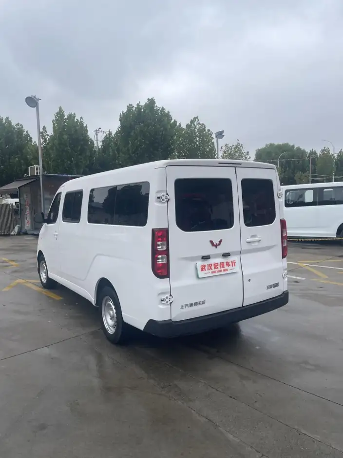 Wuling Yangguang 2024 Model 300km Comfort Model Passenger car Edition 60kW – фото 3
