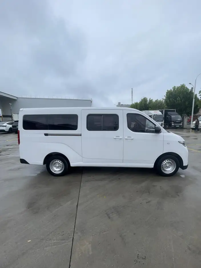 Wuling Yangguang 2024 Model 300km Comfort Model Passenger car Edition 60kW – фото 6