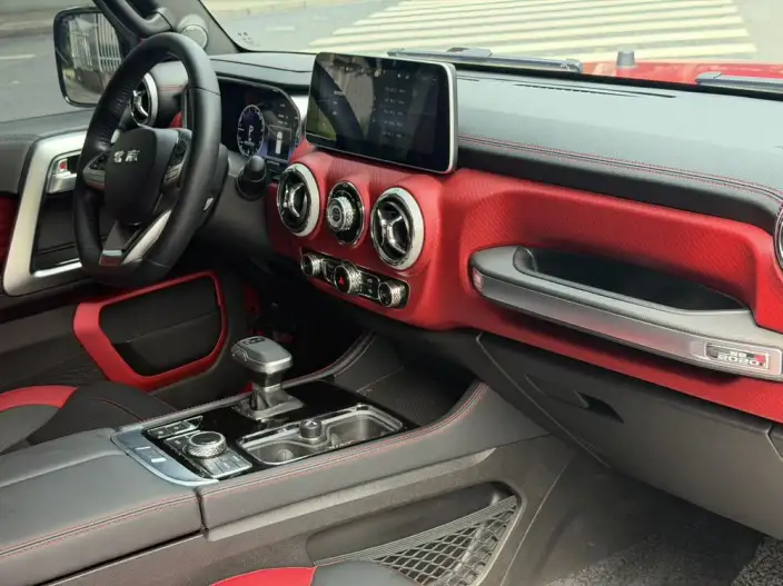 BAIC BJ40 2020 Model 2.0T Automatic 4WD Tribute to the 2020 Edition Warrior Model – фото 7