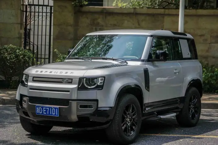 Land Rover Defender 2021 Model 90 P400 X-Dynamic S – фото 1
