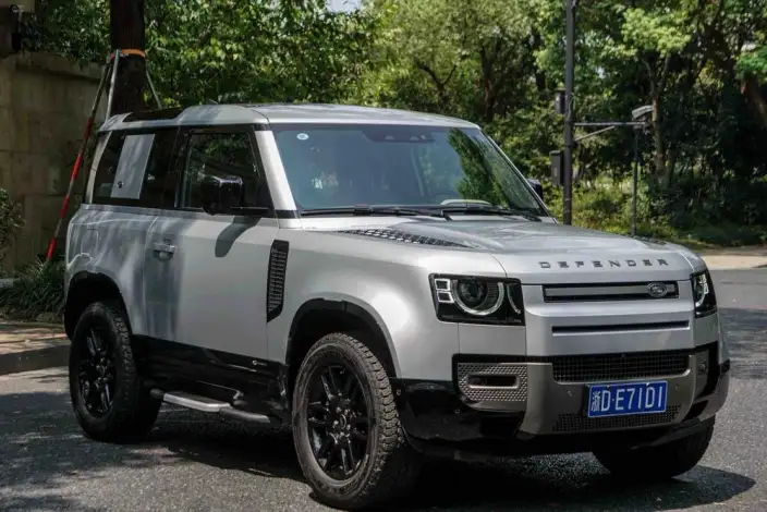 Land Rover Defender 2021 Model 90 P400 X-Dynamic S – фото 3