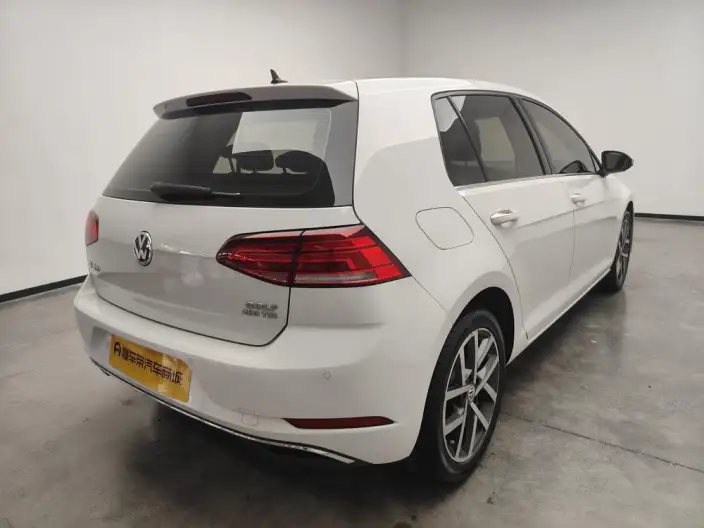 Volkswagen Golf 2020 Model 280TSI DSG Comfort Model – фото 7