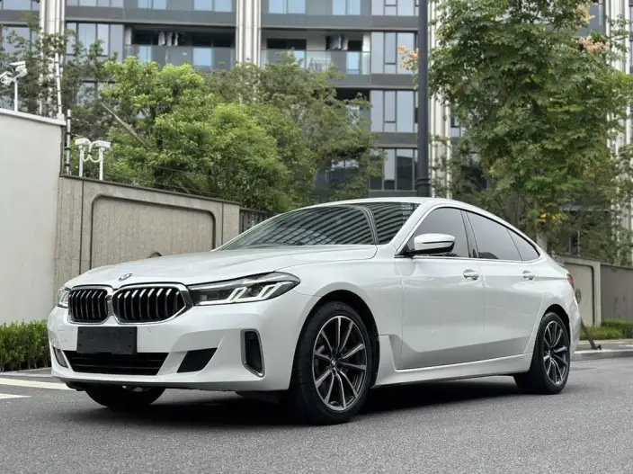 BMW 6 Series GT 2022 Model 630i Luxury Design Set – фото 1