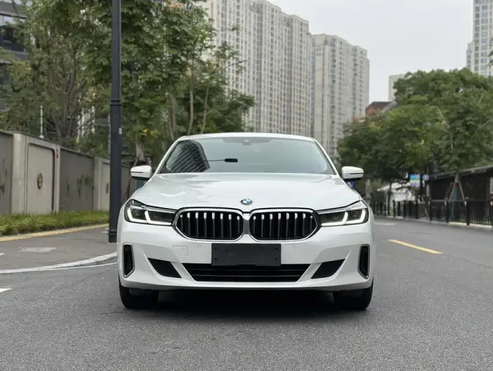 BMW 6 Series GT 2022 Model 630i Luxury Design Set – фото 2