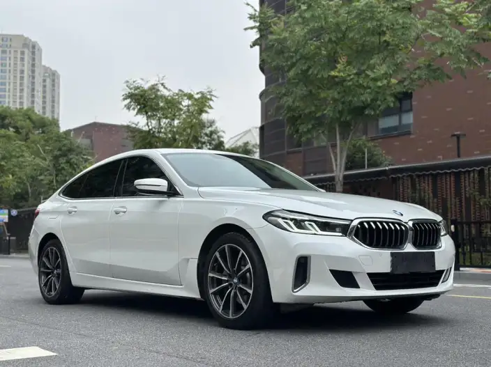 BMW 6 Series GT 2022 Model 630i Luxury Design Set – фото 3