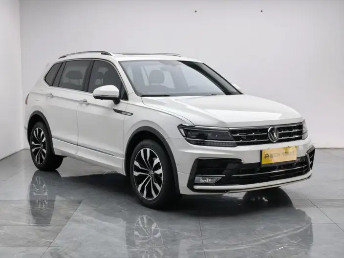 Volkswagen Tiguan L 2021 Model 330TSI Automatic 2WD R-Line Ultimate Edition – фото 3