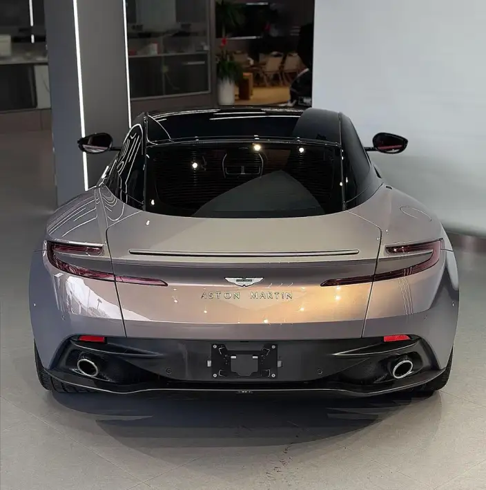 Aston Martin DB11 2022 Model 4.0T V8 Coupe