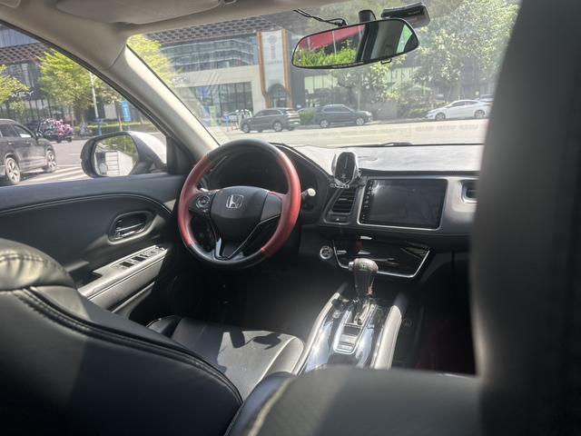 Honda Vezel 2020 220TURBO CVT Luxury – фото 11