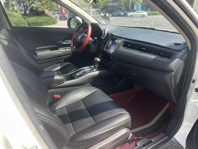 Honda Vezel 2020 220TURBO CVT Luxury – фото 12