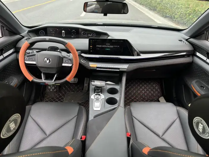 Changan UNI-V 2022 Model 1.5T Sports Edition – фото 10