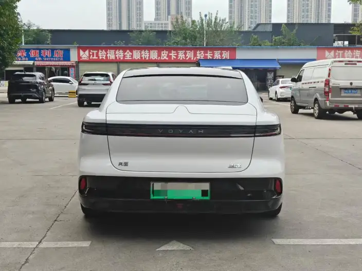 Voyah Pursuit EV 2023 Model 580km Standard Edition – фото 5