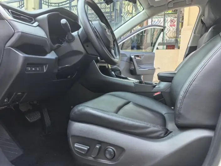 Toyota RAV4 2020 Model Hybrid 2.5L CVT 2WD Elite Edition – фото 8