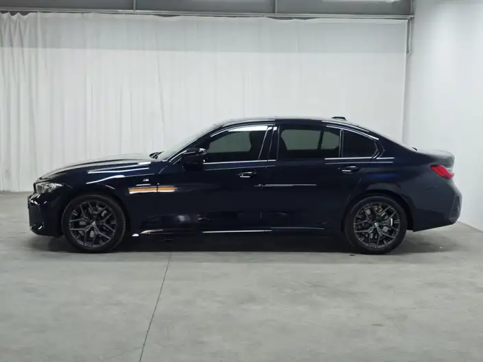 BMW 3 Series 2025 Model 330Li M Sports Night Set – фото 4