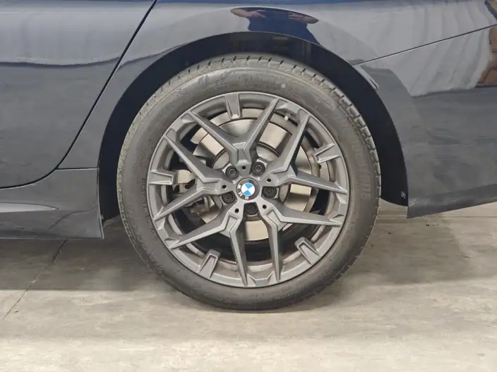 BMW 3 Series 2025 Model 330Li M Sports Night Set – фото 9