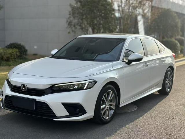 Honda Civic 2022 240TURBO CVT Dynamic – фото 1