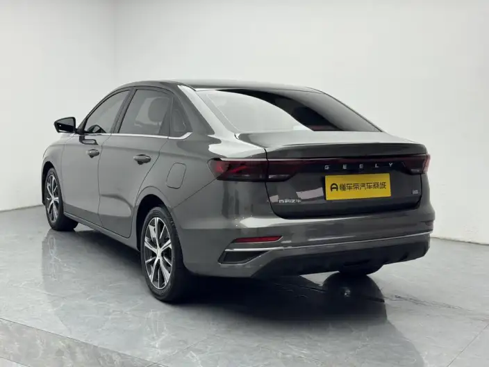 Geely Emgrand 2022 Model No. 4 Gen 1.5L CVT Noble Model – фото 5