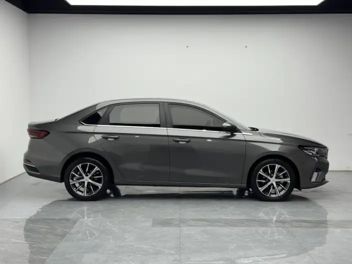 Geely Emgrand 2022 Model No. 4 Gen 1.5L CVT Noble Model – фото 8