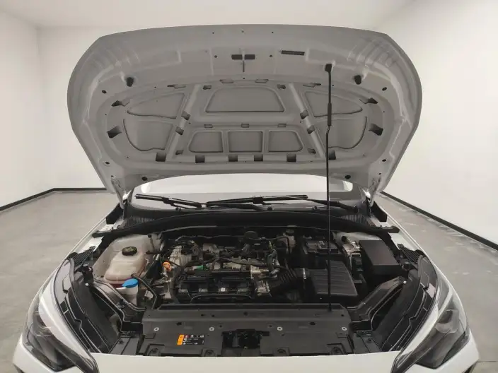Roewe i5 2026 Model 1.5L CVT Zunrong Edition – фото 10