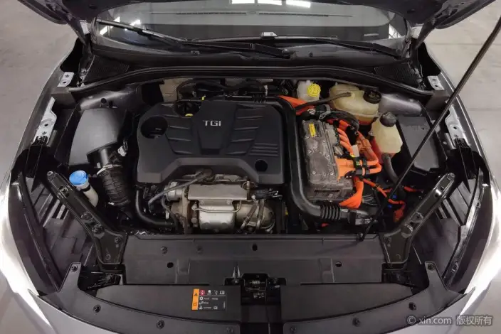 MG6 PHEV 2020 Model 1.5T Hybrid Trophy Ultimate Edition – фото 5