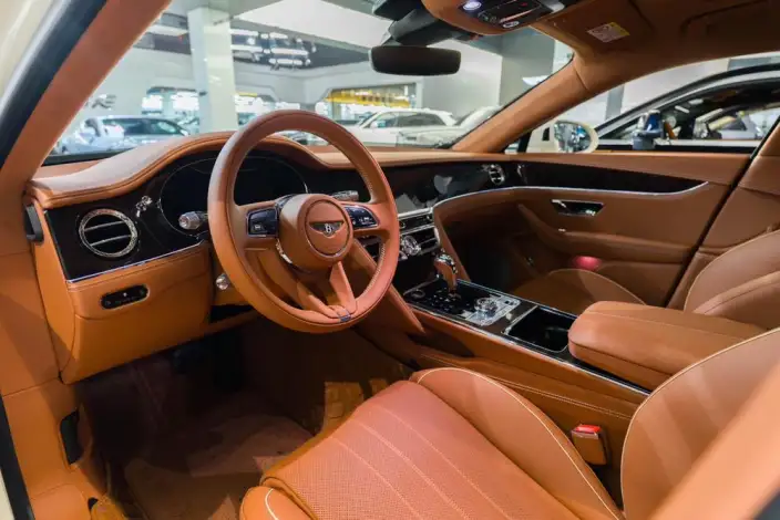 Bentley Flying Spur 2022 Model Hybrid – фото 9