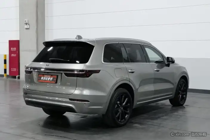 Li Auto ONE 2020 Model Extended Range 6 seat Edition – фото 4