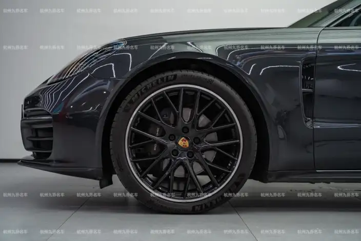 Panamera 2023 Model Facelift Panamera 4 Executive Extended Platinum Edition 2.9T – фото 10