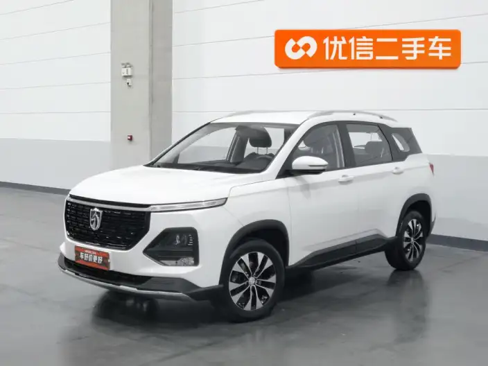 Baojun 530 2020 Model 1.5T Manual Luxury Model 5 seat – фото 1
