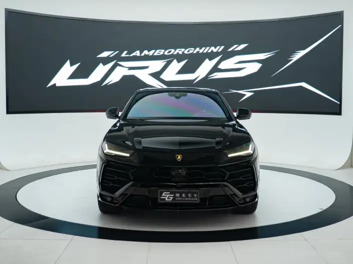 Urus 2021 Model 4.0T V8