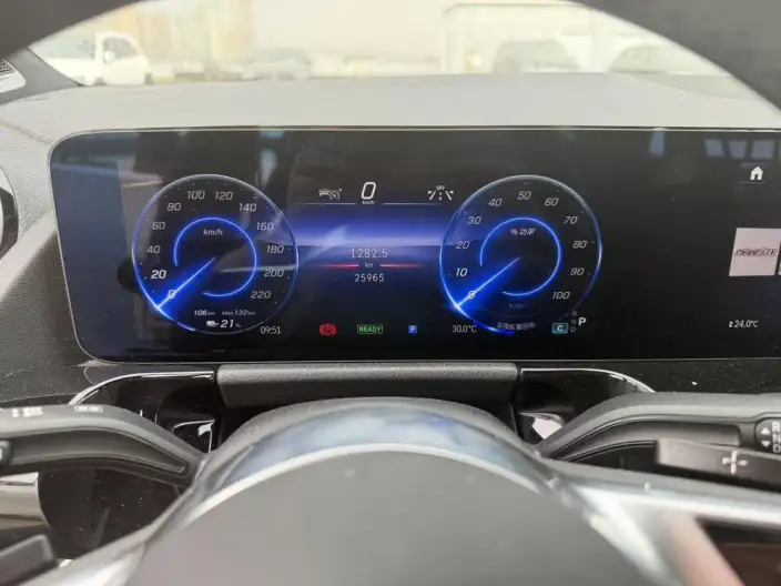 Mercedes-Benz EQA 2025 Model EQA 260 – фото 7