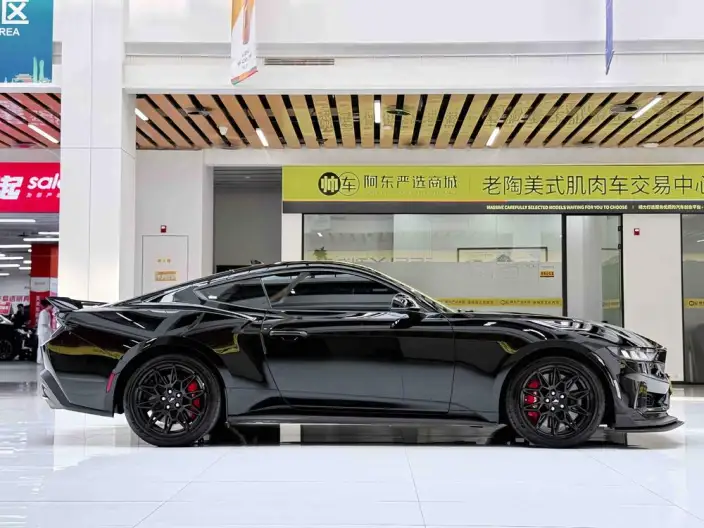 Mustang 2024 Model 2.3T EcoBoost Hardtop Performance version – фото 7