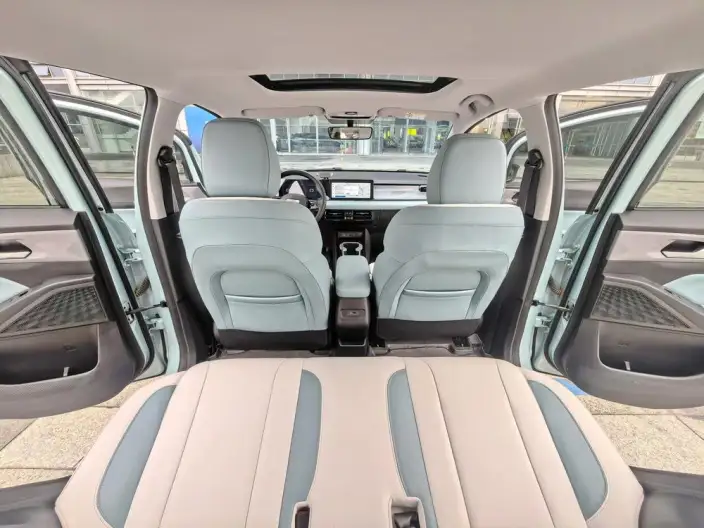 Geely Geometry E Firefly 2024 Model 301KM Xingguang – фото 7