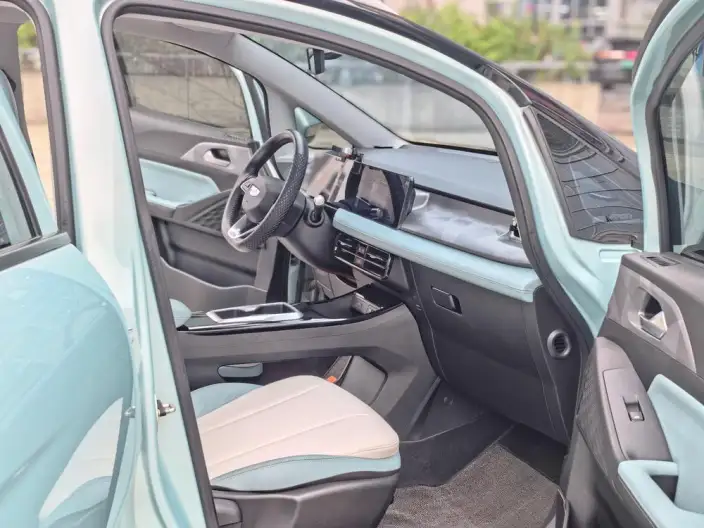 Geely Geometry E Firefly 2024 Model 301KM Xingguang – фото 8