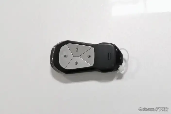 XPeng P5 2021 Model 550E – фото 5