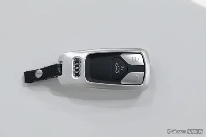 Audi A4 L 2020 Model 40 TFSI Fashion Dynamic Model – фото 6