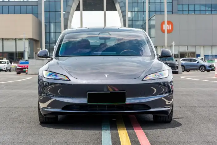 Model 3 2023 Model Long Battery Life Pro All-wheel drive version – фото 2
