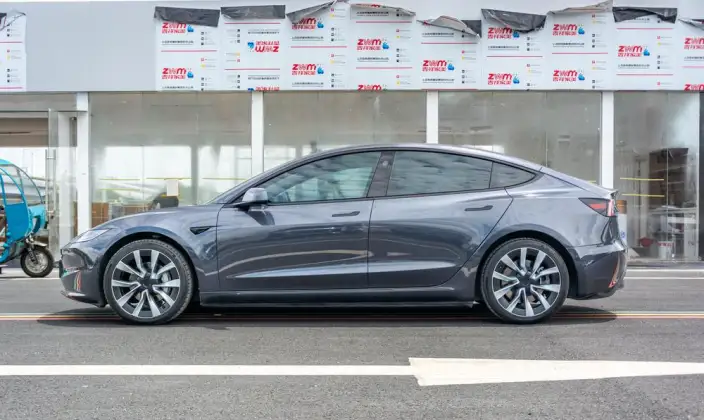 Model 3 2023 Model Long Battery Life Pro All-wheel drive version – фото 4