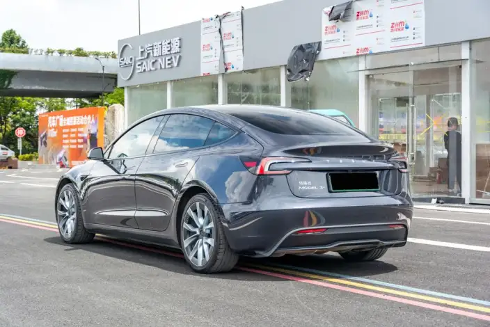 Model 3 2023 Model Long Battery Life Pro All-wheel drive version – фото 5