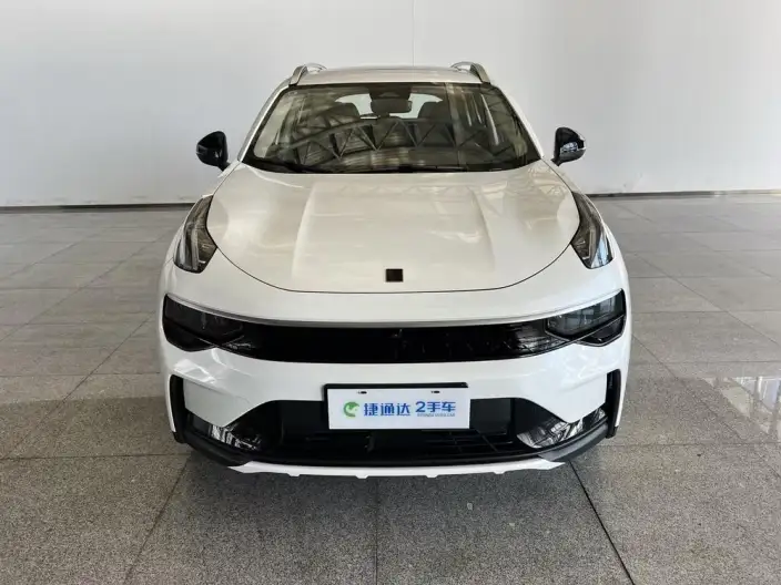 Lynk & Co 01 2024 Model 2.0TD 2WD Global Pro – фото 2