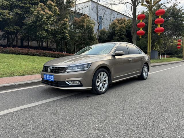 Volkswagen Passat 2017 330TSI DSG Prestige – фото 1