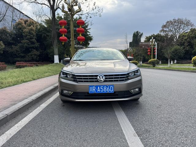Volkswagen Passat 2017 330TSI DSG Prestige – фото 2