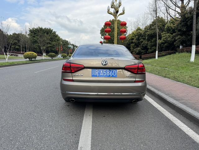 Volkswagen Passat 2017 330TSI DSG Prestige – фото 6